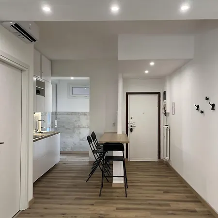 Settebello Daire Como