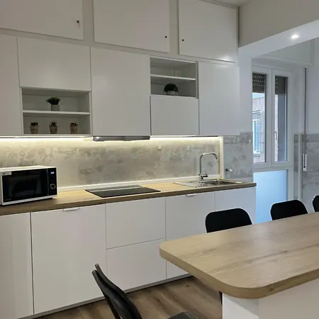 Apartment Settebello Como